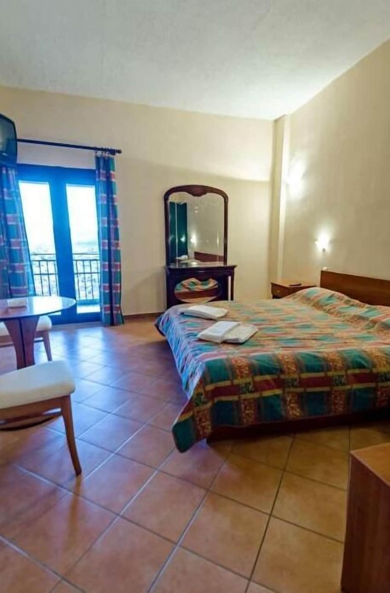 Hotel Lecadin Karpenísion Extérieur photo