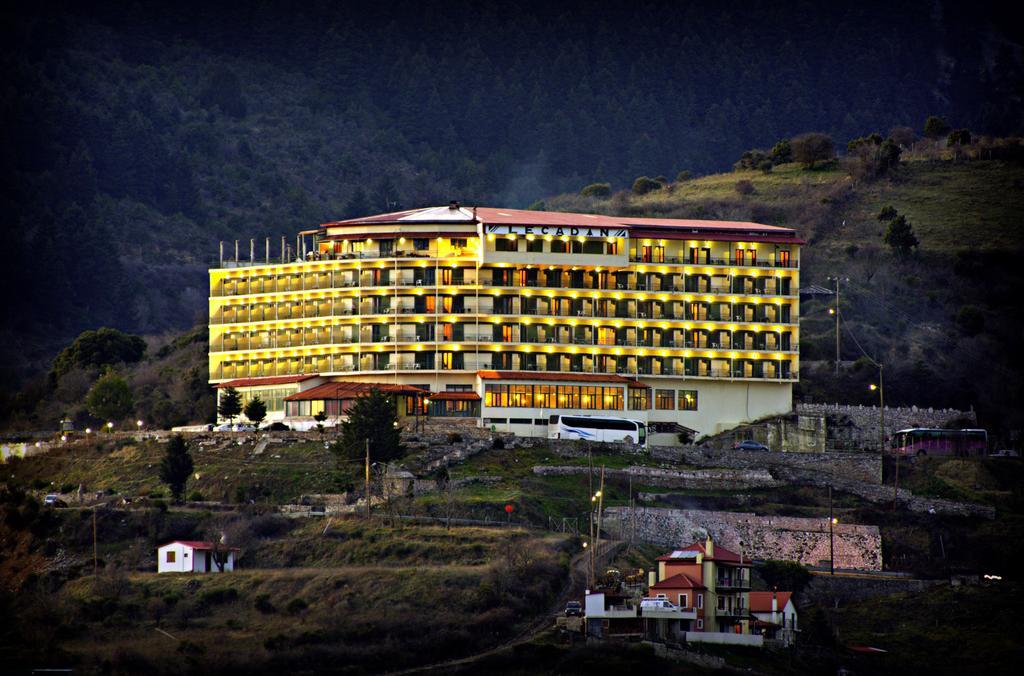 Hotel Lecadin Karpenísion Extérieur photo