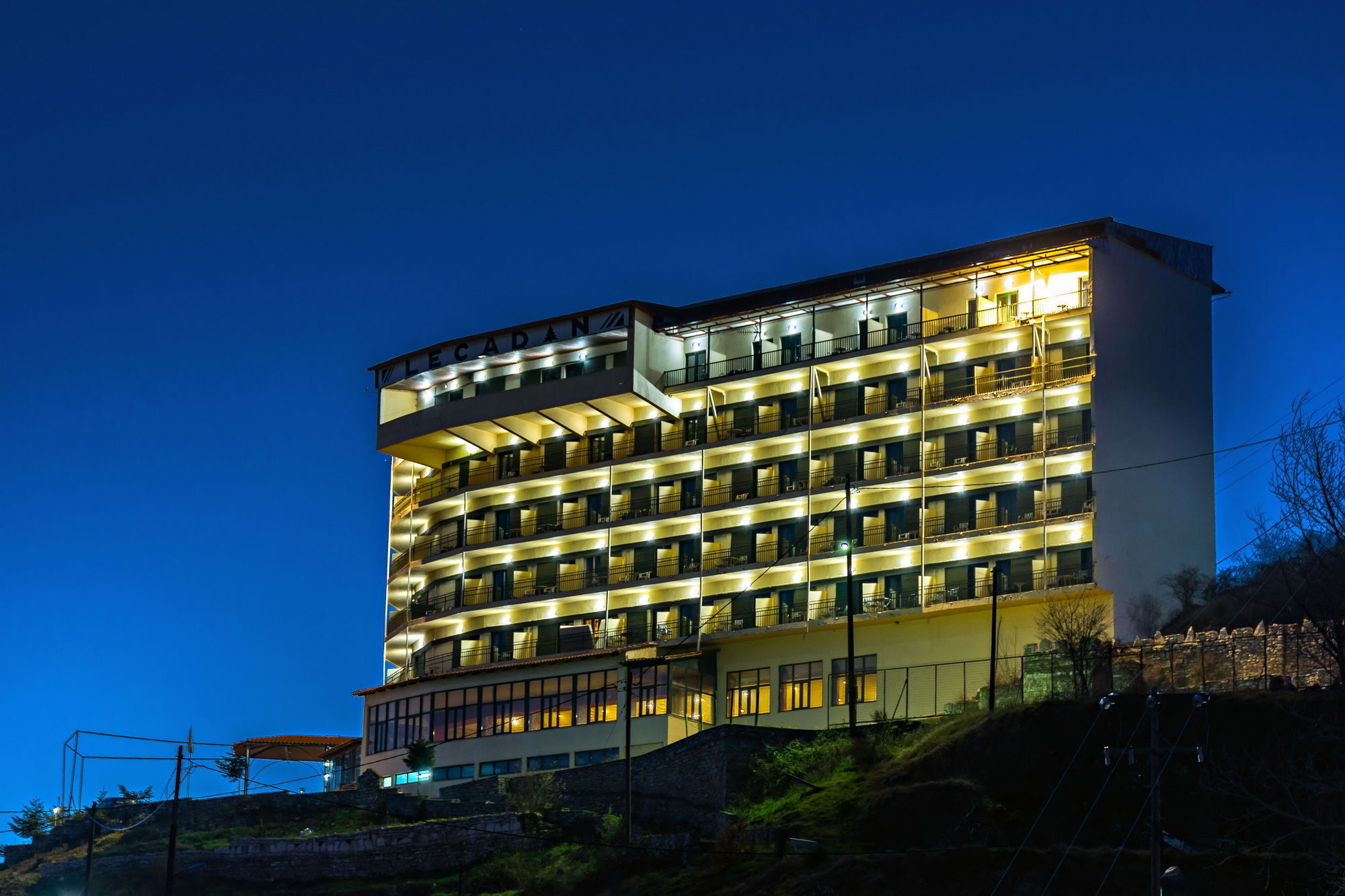 Hotel Lecadin Karpenísion Extérieur photo