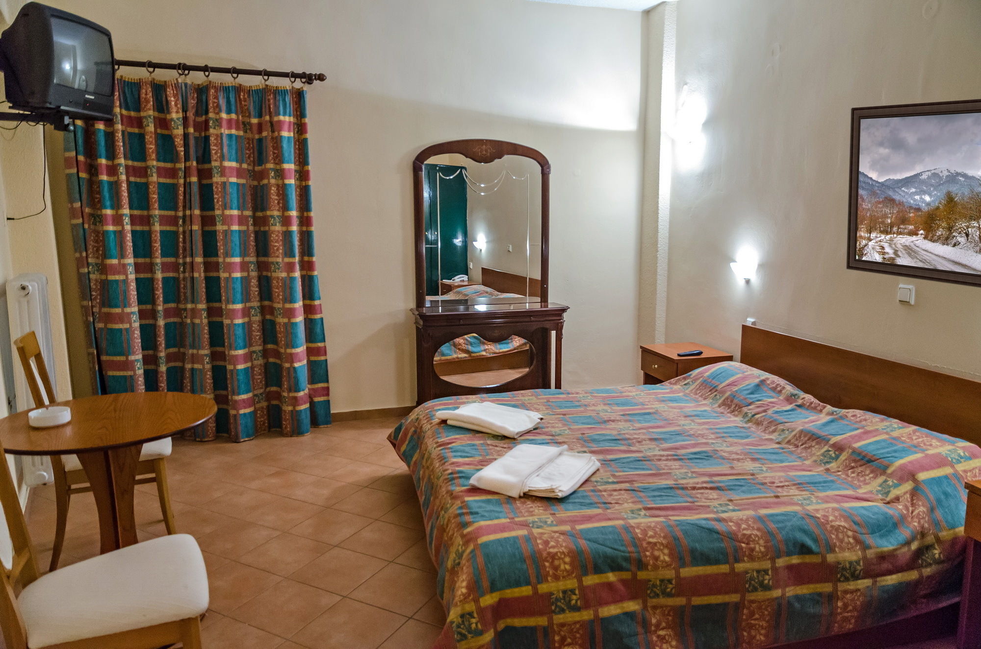 Hotel Lecadin Karpenísion Extérieur photo